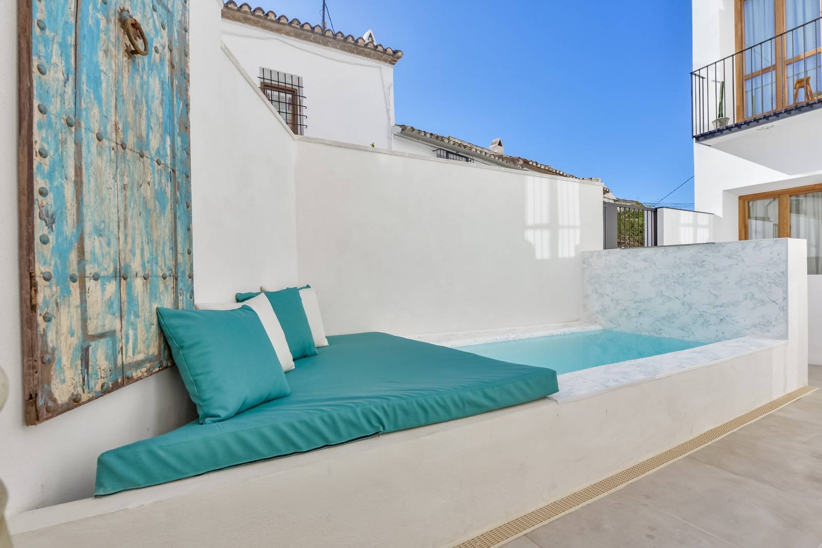 mimaraltearooms @mimaraltea rooms pool.jpg