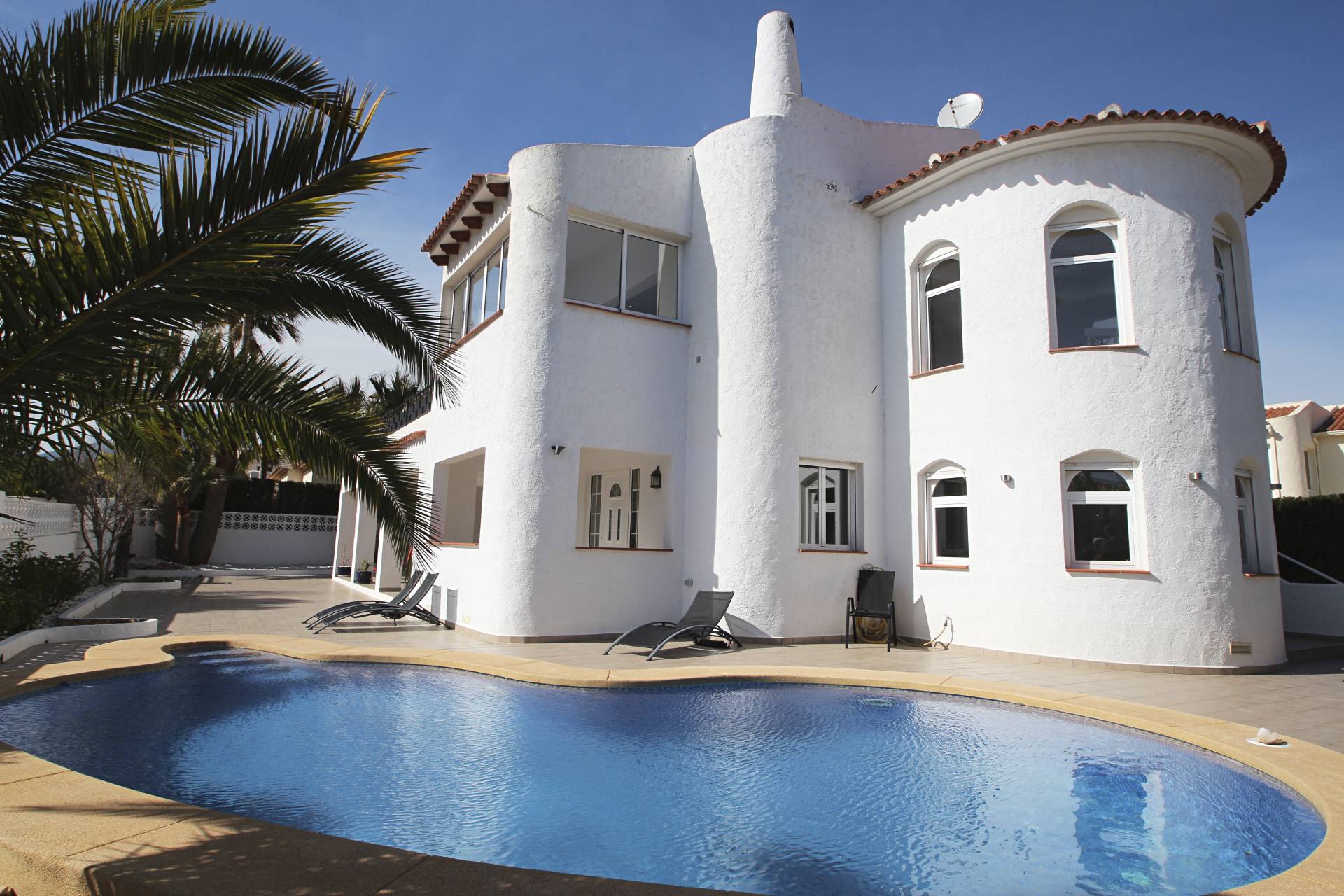 Atenas Girasol Rental 1